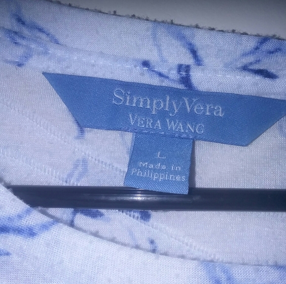 Simply Vera Blouse - Picture 4 of 4